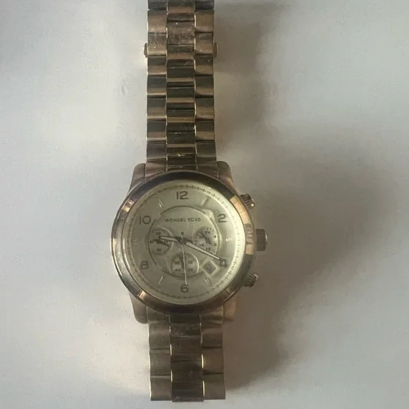 Michael Kors Men’s Gold-Tone Chronograph Watch - Picture 3 of 5